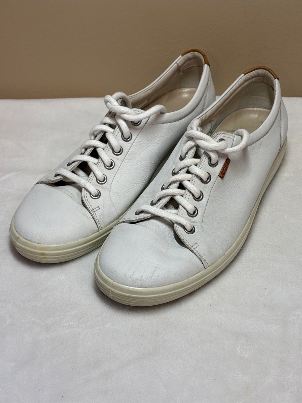 Ecco Women’s Soft 7 White Leather Casual Sneakers, 9 Extra Width